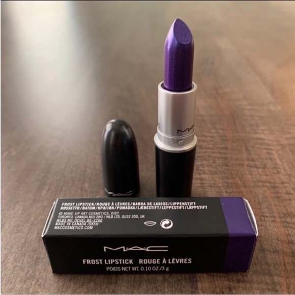 MAC Cosmetics Model Behaviour Lipstick 321 Deep Purple Frost - Picture 6 of 6